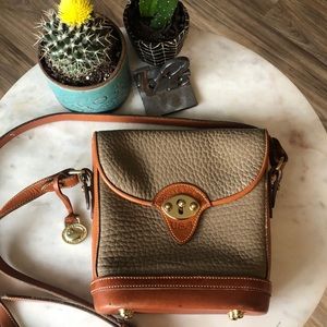 Vintage Dooney and Bourke Messenger crossbody